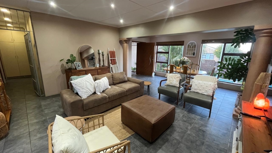 3 Bedroom Property for Sale in Noorsekloof Eastern Cape
